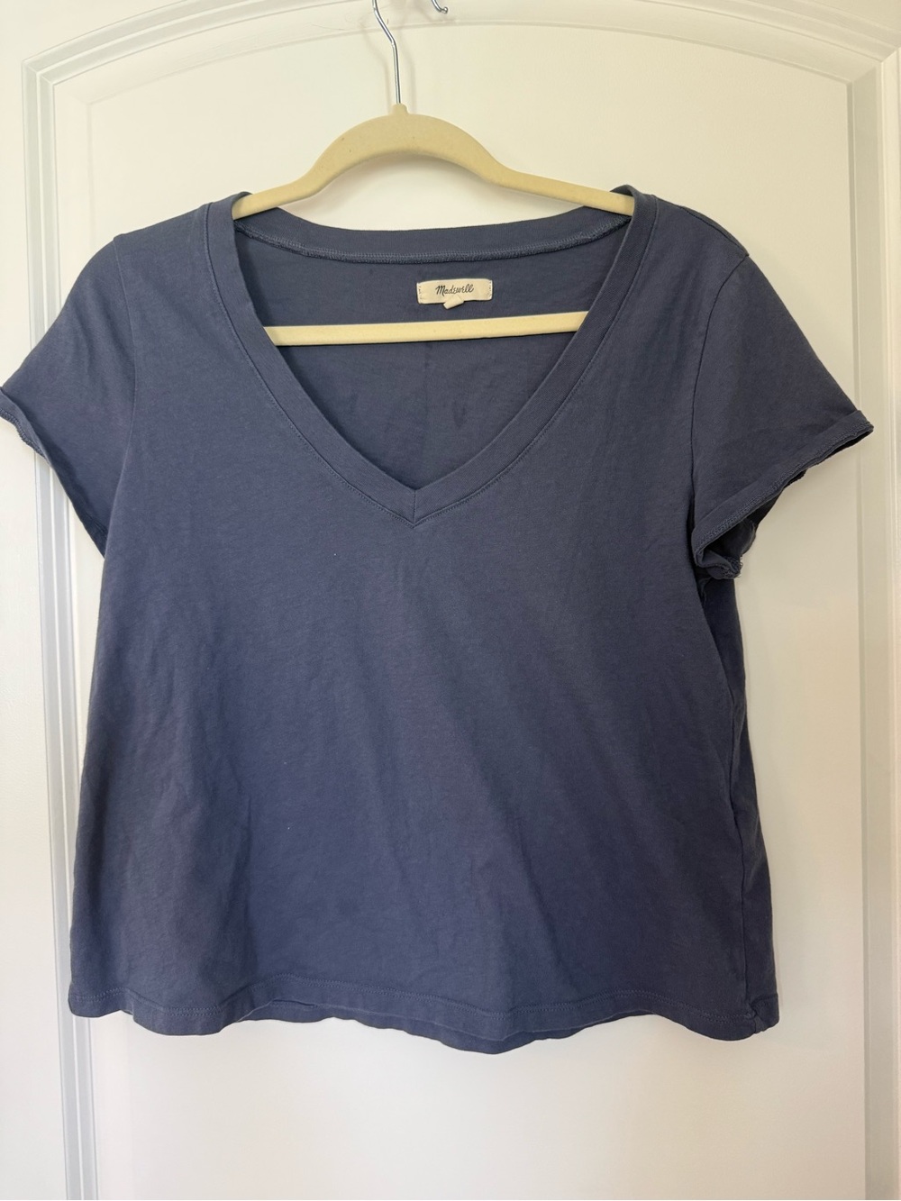 Madewell Women's Navy V-Neck Tee size Small